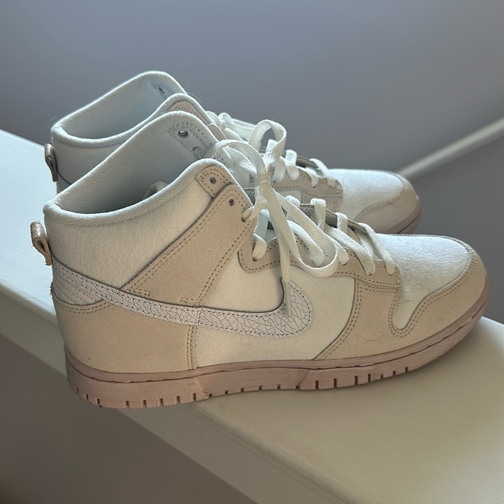 Nike Men's High-Top Sneakers in Cream